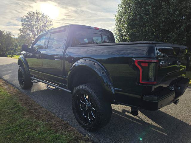 Used 2016 Ford F150 XLT w/ Equipment Group 302A Luxury AWD/4WD image 8