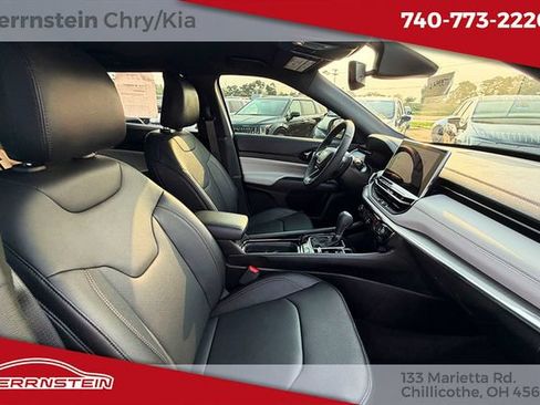 Used 2024 Jeep Compass Limited w/ Elite Group AWD/4WD image 27