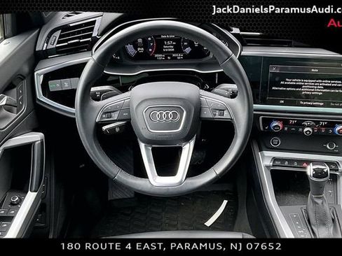 Used 2023 Audi Q3 2.0T Premium w/ Convenience Package AWD/4WD image 5