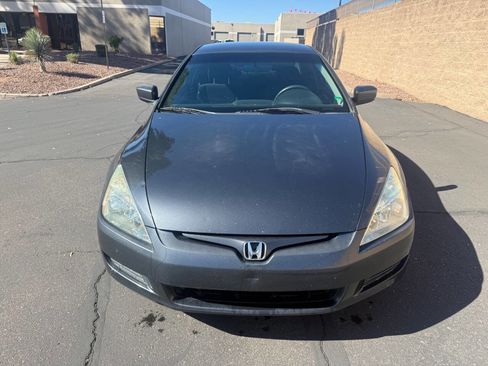 Used 2004 Honda Accord LX image 2