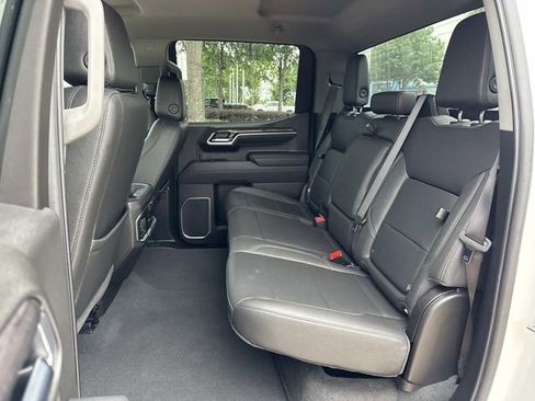 Used 2025 Chevrolet Silverado 1500 LTZ AWD/4WD image 20