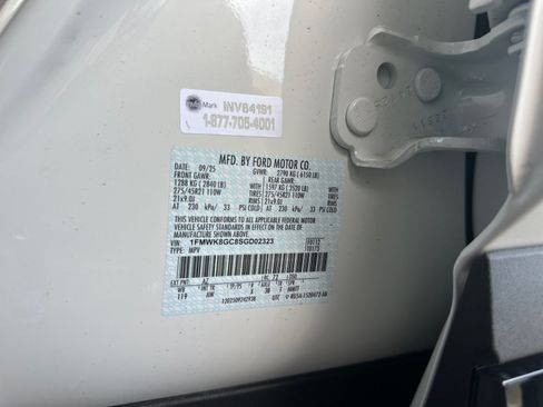 Used 2025 Ford Explorer ST w/ Sun And Sound Package AWD/4WD image 16