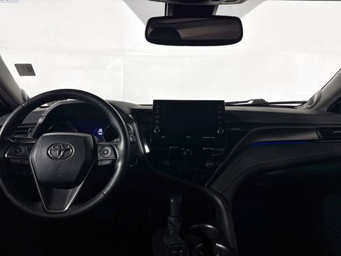 Used 2021 Toyota Camry XSE w/ Navigation Upgrade Package image 12