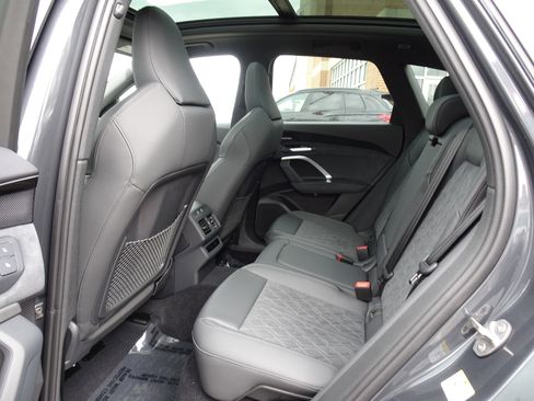 New 2025 Audi SQ5 Premium Plus image 6