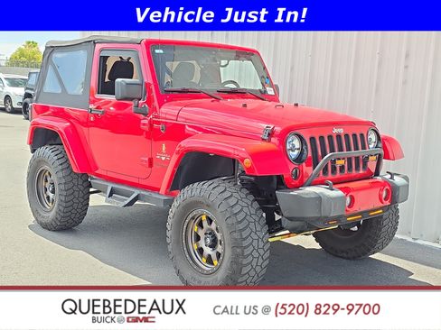 Used 2016 Jeep Wrangler Sahara w/ Trailer Tow Group AWD/4WD image 1