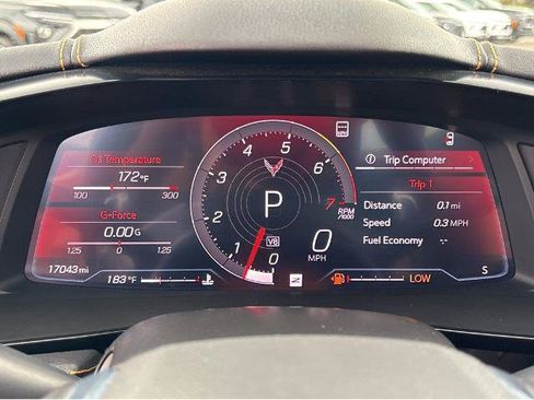 Used 2022 Chevrolet Corvette Stingray Preferred Cpe w/ Z51 Performance Package RWD image 3