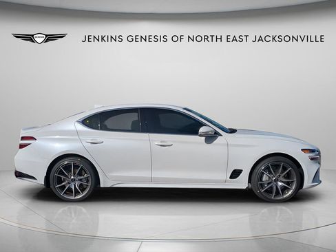 Used 2025 Genesis G70 2.5T RWD image 2