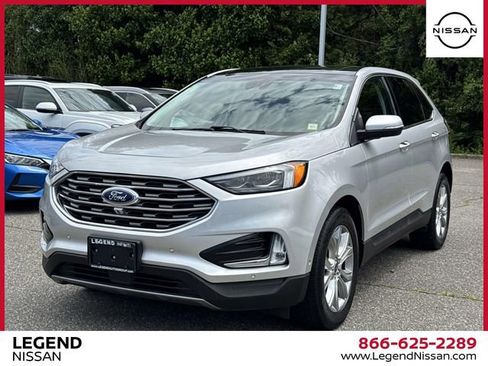 Used 2019 Ford Edge Titanium w/ Equipment Group 301A AWD/4WD image 4
