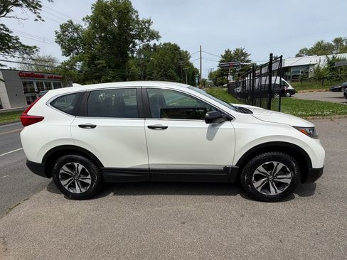 Used 2017 Honda CR-V LX image 4