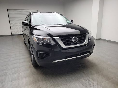 Used 2020 Nissan Pathfinder S AWD/4WD image 14