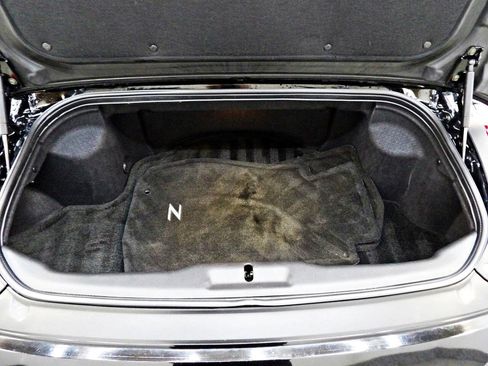 Used 2004 Nissan 350Z Touring RWD image 10