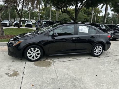 Used 2023 Toyota Corolla LE FWD image 19