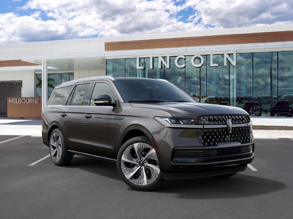 New 2027 Lincoln Navigator Black Label AWD/4WD image 4