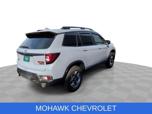 Used 2022 Honda Passport TrailSport image 9