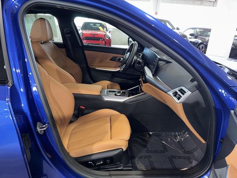 Used 2025 BMW M340i image 10