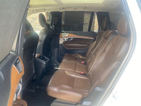 Used 2019 Volvo XC90 T6 Inscription w/ Luxury Package image 10