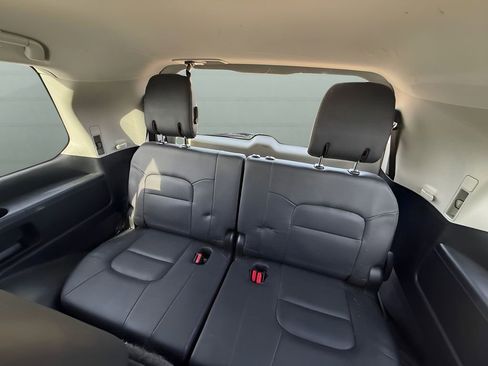 Used 2016 Toyota Land Cruiser w/ Four Season Floor Mat Package image 16