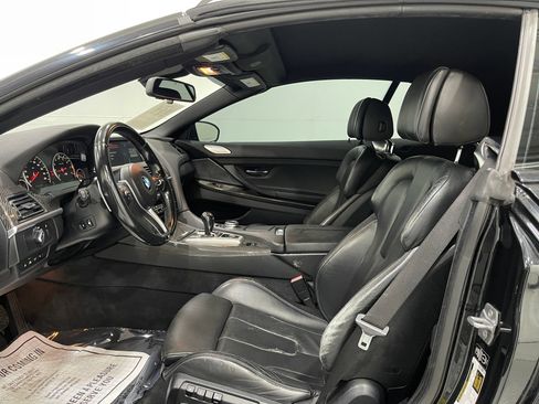 Used 2015 BMW M6 Convertible RWD image 12