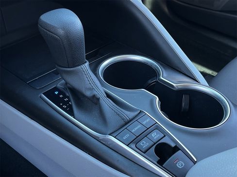 Used 2023 Toyota Camry LE image 16