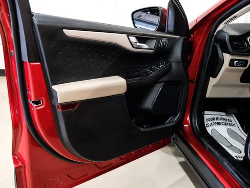 Used 2020 Ford Escape SEL image 41