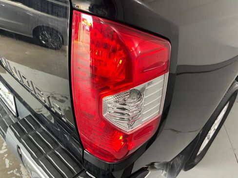 Used 2017 Toyota Tundra SR5 AWD/4WD image 50