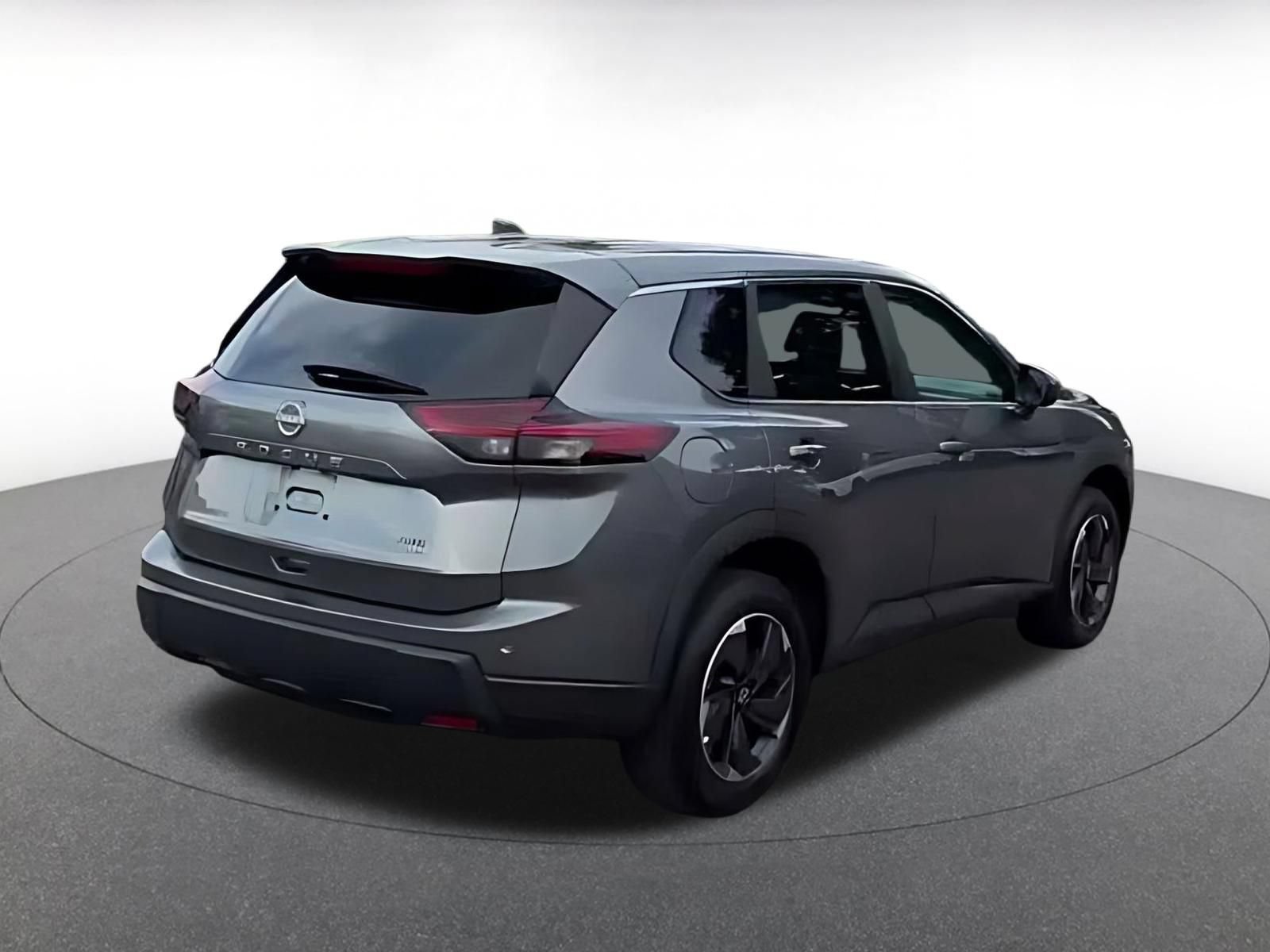 Used 2025 Nissan Rogue SV AWD/4WD image 12
