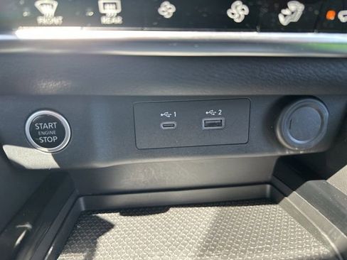 Used 2023 Nissan Rogue SV AWD/4WD image 25