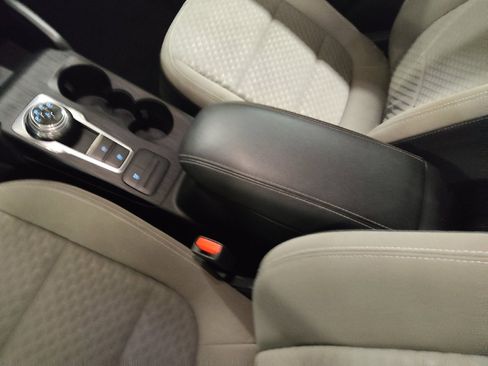 Used 2021 Ford Escape SE FWD image 26
