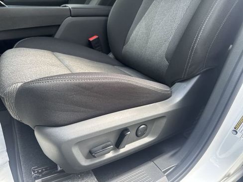 New 2026 Nissan Rogue SV FWD image 29