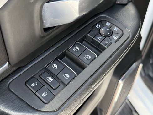 Used 2025 RAM 3500 Laramie image 11