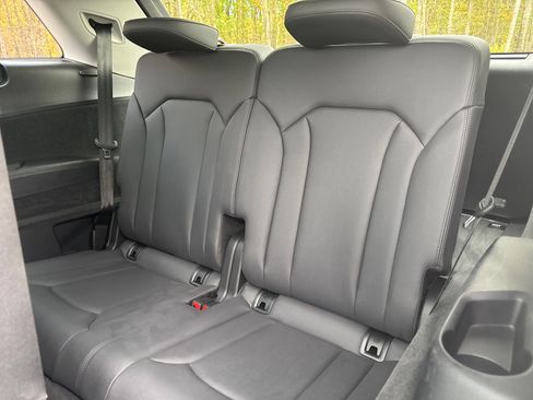 Used 2022 Audi Q7 3.0T Prestige image 53