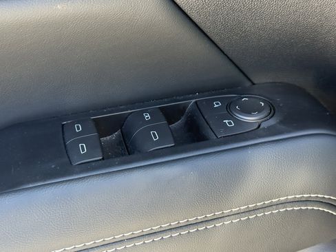 Used 2026 GMC Terrain Elevation image 26