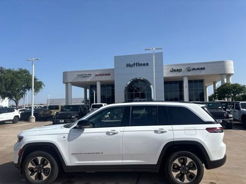 Used 2022 Jeep Grand Cherokee Limited 4xe AWD/4WD image 8