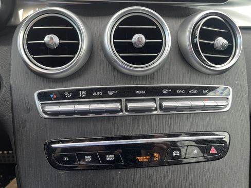 Used 2022 Mercedes-Benz GLC 300 4MATIC image 28