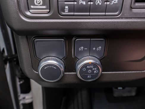 Used 2021 GMC Yukon XL SLT RWD image 31