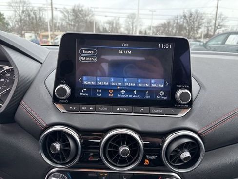 Used 2025 Nissan Sentra SR image 23