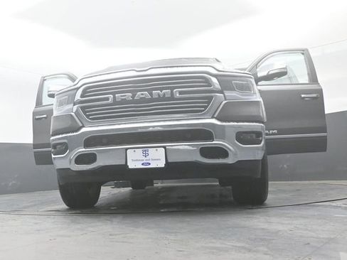 Used 2019 RAM 1500 Laramie AWD/4WD image 31