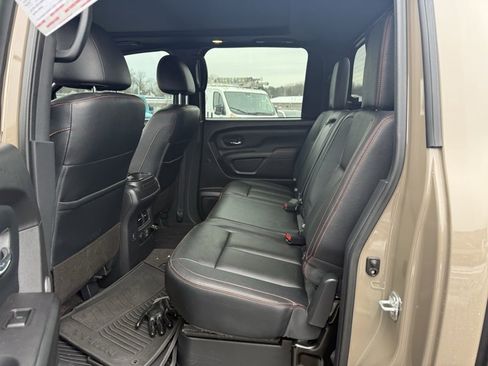 Used 2021 Nissan Titan PRO-4X w/ Pro-4x Convenience Package image 11