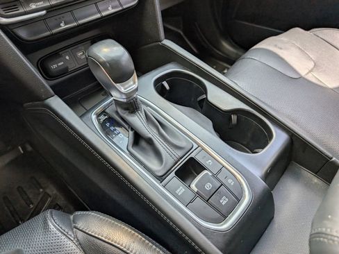 Used 2020 Hyundai Santa Fe SEL FWD image 18