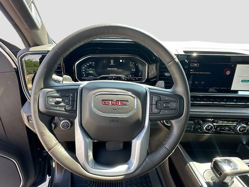 Used 2023 GMC Sierra 1500 SLT w/ SLT Premium Plus Package AWD/4WD image 11