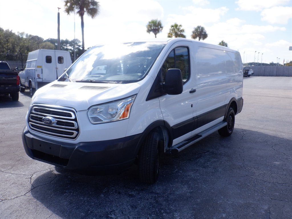 Used 2017 Ford Transit 250 130 Low Roof w/ Exterior Upgrade Package RWD image 20