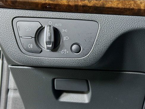 Used 2019 Audi Q5 2.0T Premium Plus w/ Premium Plus Package image 10