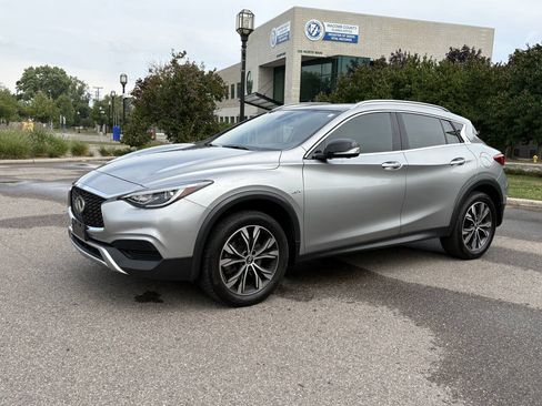 Used 2019 INFINITI QX30 AWD w/ Navigation Package image 5