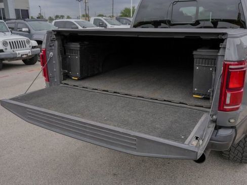 Used 2018 Ford F150 Raptor w/ Equipment Group 802A Luxury image 11