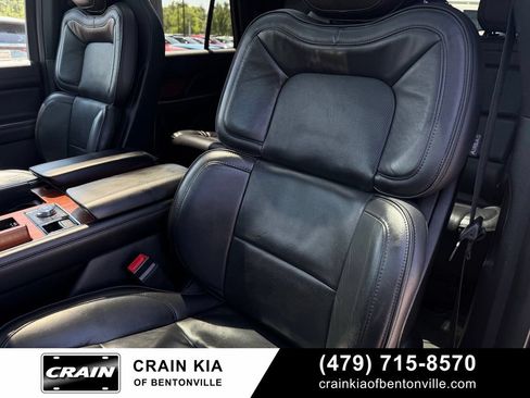 Used 2018 Lincoln Navigator L Reserve AWD/4WD image 22
