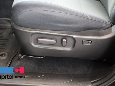 Certified 2020 Toyota Tacoma TRD Off-Road AWD/4WD image 13