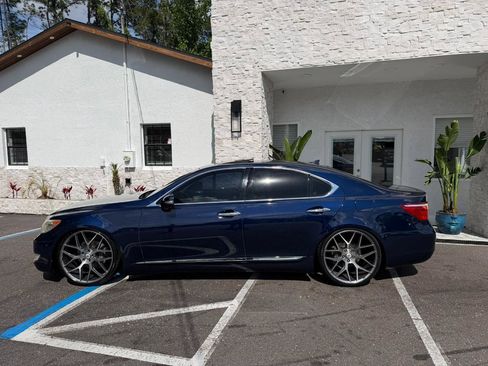 Used 2012 Lexus LS 460 w/ Luxury Value Edition image 2