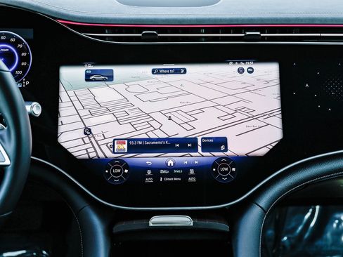 Certified 2023 Mercedes-Benz EQS 580 4MATIC Sedan image 11