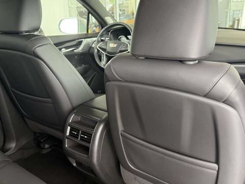 Used 2020 Cadillac XT5 Premium Luxury w/ LPO, Floor Liner Package AWD/4WD image 25