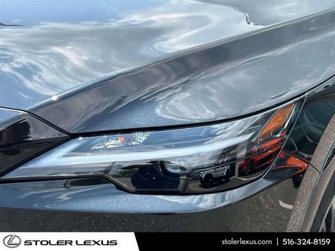 Used 2025 Lexus RX 350 Premium w/ Accessory Package AWD/4WD image 12